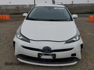2021 Toyota Prius L Eco with VIN JTDKAMFU9M3146148, listed as a Copart auction lot 60747745 with 145,146 mi miles and Salvage title. Bid and sale history available at DreamBid. Image 5.