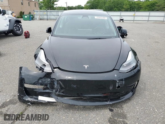 2022 Tesla Model 3 z VIN 5YJ3E1EA3NF287431, wystawiony jako Copart lot #58209025 z przebiegiem 96 549 mil mil oraz Czysty tytuł • Clean title. Historia ofert i sprzedaży dostępna na DreamBid. Obrazek 5.