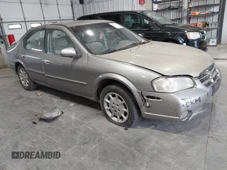 2000 Nissan Maxima GXE z VIN JN1CA31D0YT752131, wystawiony jako IAAI lot #42195984 z przebiegiem 249 040 mil mil oraz . Historia ofert i sprzedaży dostępna na DreamBid. Obrazek 1.