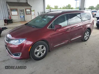 2017 Chrysler Pacifica Touring L Plus with VIN 2C4RC1EG0HR757718, listed as a Copart auction lot 60682355 with 255,851 mi miles and Salvage title. Bid and sale history available at DreamBid. Image 1.