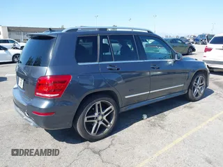 2015 Mercedes-Benz GLK 350 z VIN WDCGG5HB3FG393595, wystawiony jako IAAI lot #42316178 z przebiegiem 132 178 mil mil oraz . Historia ofert i sprzedaży dostępna na DreamBid. Obrazek 4.