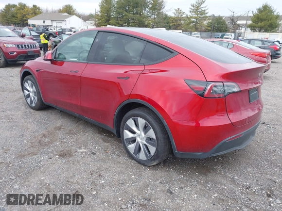 2024 Tesla Model Y Long Range with VIN 7SAYGDEE8RA232709, listed as a IAAI auction lot 41724484 with 5,376 mi miles and . Bid and sale history available at DreamBid. Image 3.
