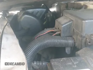 1997 Chevrolet Astro Cargo z VIN 1GCDM19W1VB228491, wystawiony jako IAAI lot #42322752 z przebiegiem 491 108 mil mil oraz . Historia ofert i sprzedaży dostępna na DreamBid. Obrazek 12.