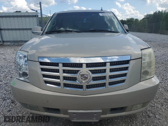 2007 Cadillac Escalade z VIN 1GYFK63827R260277, wystawiony jako Copart lot #54665815 z przebiegiem 206 441 mil mil oraz Tytuł czysty. Historia ofert i sprzedaży dostępna na DreamBid. Obrazek 5.