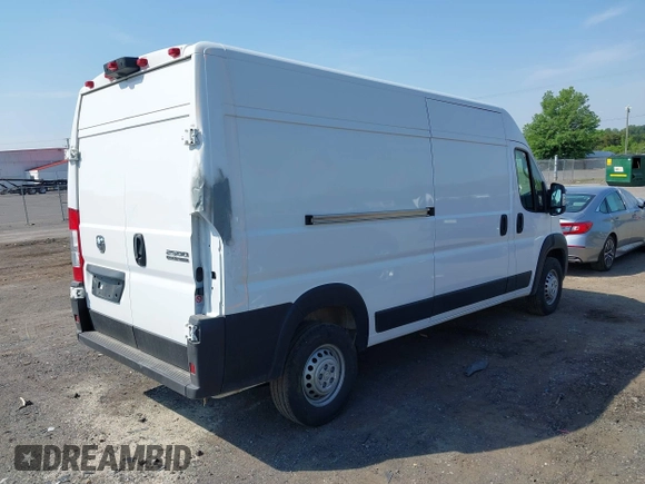 2025 Ram ProMaster Cargo Tradesman with VIN 3C6LRVDG6SE504125, listed as a IAAI auction lot 42158811 with 20,721 mi miles and . Bid and sale history available at DreamBid. Image 4.