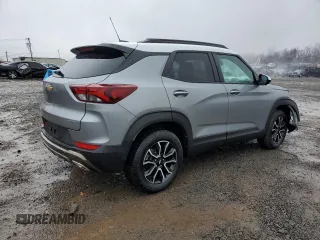 2023 Chevrolet TrailBlazer ACTIV with VIN KL79MSSL3PB182819, listed as a Copart auction lot 44327695 with 15,252 mi miles and Salvage Title. Bid and sale history available at DreamBid. Image 3.