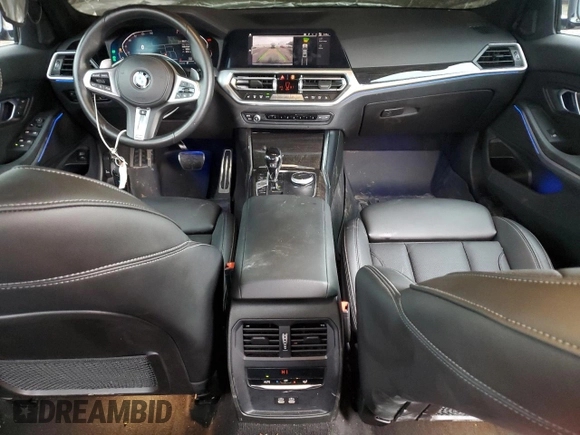 2022 BMW 3 Series 330i xDrive z VIN 3MW5R7J01N8C77673, wystawiony jako Copart lot #43196945 z przebiegiem 39 517 mil mil oraz Szkoda całkowita • Salvage title. Historia ofert i sprzedaży dostępna na DreamBid. Obrazek 8.