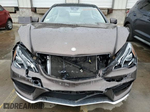 2016 Mercedes-Benz E 400 z VIN WDDKJ6FB0GF335774, wystawiony jako Copart lot #85329744 z przebiegiem 80 179 mil mil oraz Szkoda całkowita • Salvage title. Historia ofert i sprzedaży dostępna na DreamBid. Obrazek 5.