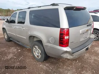 2007 Chevrolet Suburban LTZ with VIN 3GNFK16397G242438, listed as a IAAI auction lot 41096147 with 206,528 mi miles and . Bid and sale history available at DreamBid. Image 3.