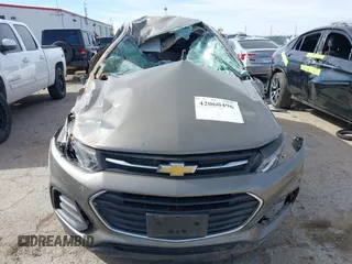 2021 Chevrolet Trax LS z VIN KL7CJKSB5MB307403, wystawiony jako IAAI lot #42060496 z przebiegiem 68 214 mil mil oraz . Historia ofert i sprzedaży dostępna na DreamBid. Obrazek 12.