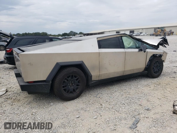 2024 Tesla Cybertruck z VIN 7G2CEHED6RA008072, wystawiony jako Copart lot #70886484 z przebiegiem 11 268 mil mil oraz Szkody całkowita. Historia ofert i sprzedaży dostępna na DreamBid. Obrazek 3.