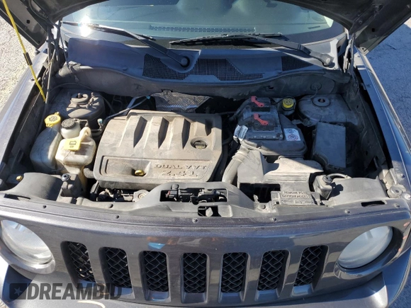 2015 Jeep Patriot Altitude z VIN 1C4NJRBB5FD143422, wystawiony jako Copart lot #56738425 z przebiegiem 148 475 mil mil oraz Szkoda całkowita • Salvage title. Historia ofert i sprzedaży dostępna na DreamBid. Obrazek 12.