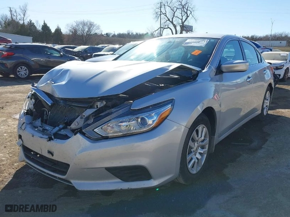2016 Nissan Altima 2.5 SR with VIN 1N4AL3AP5GN337677, listed as a IAAI auction lot 41699764 with 86,761 mi miles. Bid and sale history available at carsss.com. Image 2.