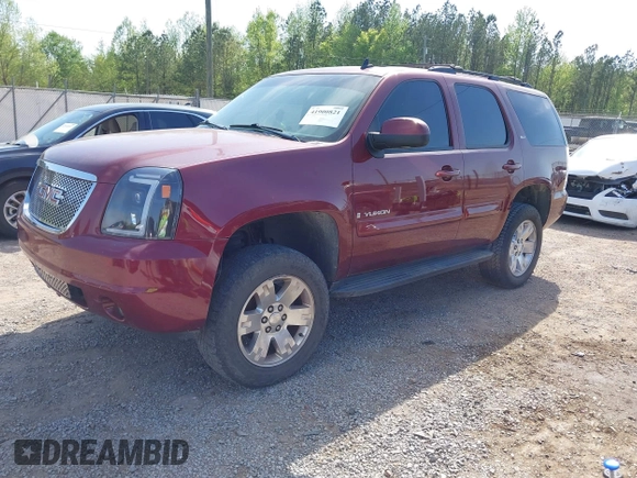 2008 GMC Yukon SLT w/4SB with VIN 1GKFC13078R269756, listed as a IAAI auction lot 41900821 with 275,343 mi miles. Bid and sale history available at carsss.com. Image 2.