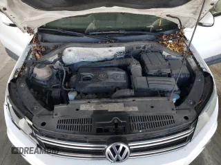 2012 Volkswagen Tiguan with VIN WVGCV7AX2CW515758, listed as a Copart auction lot 52456355 with 179,907 mi miles and Clean Title. Bid and sale history available at DreamBid. Image 11.