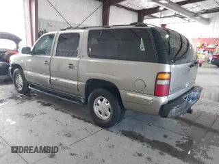 2001 GMC Yukon XL SLT with VIN 1GKEC16T01J315059, listed as a IAAI auction lot 41748985 with 218,294 mi miles. Bid and sale history available at carsss.com. Image 3.