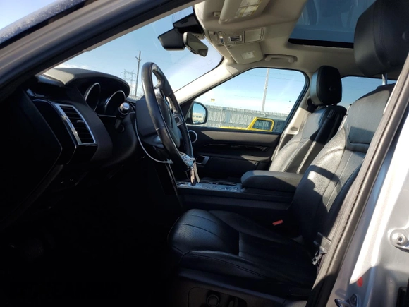 2020 Land Rover Discovery SE with VIN SALRG2RV1L2426696, listed as a Copart auction lot 86736854 with 53,555 mi miles and Salvage Title. Bid and sale history available at DreamBid. Image 7.