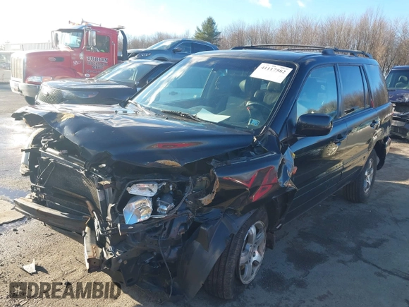 2008 Honda Pilot EX-L with VIN 5FNYF18558B039347, listed as a IAAI auction lot 41117582 with 226,465 mi miles. Bid and sale history available at carsss.com. Image 2.
