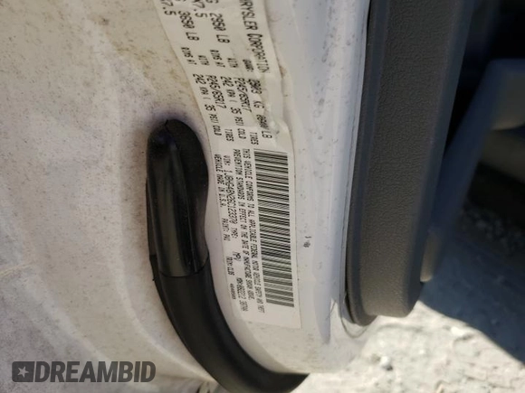 2006 Jeep Commander with VIN 1J8HG48N26C123370, listed as a Copart auction lot 42310645 with 94,985 mi miles and Salvage title. Bid and sale history available at DreamBid. Image 16.