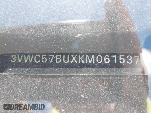 2019 Volkswagen Jetta S z VIN 3VWC57BUXKM061537, wystawiony jako IAAI lot #42170921 z przebiegiem 88 476 mil mil oraz . Historia ofert i sprzedaży dostępna na DreamBid. Obrazek 17.