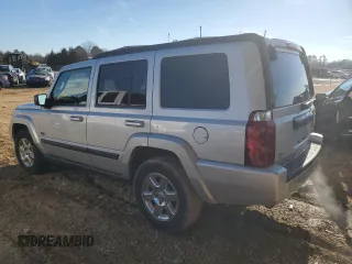2007 Jeep Commander Sport with VIN 1J8HH48PX7C673254, listed as a Copart auction lot 88316325 with 107,899 mi miles and Salvage Title. Bid and sale history available at carsss.com. Image 2.
