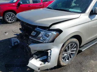 2018 Ford Expedition Limited with VIN 1FMJU1KT6JEA06679, listed as a IAAI auction lot 41675664 with 154,902 mi miles. Bid and sale history available at carsss.com. Image 21.