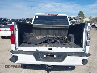 2022 Chevrolet Silverado 1500 Custom with VIN 3GCPDBEK7NG580584, listed as a IAAI auction lot 41690758 with 22,741 mi miles. Bid and sale history available at carsss.com. Image 17.
