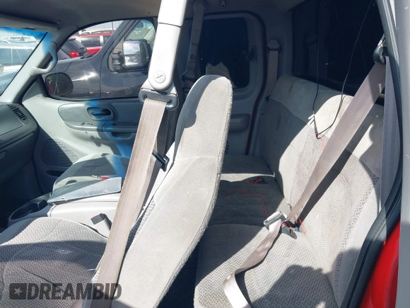 1999 Ford F-150 с VIN 1FTRX17W2XKB87467, выставлен на аукционе IAAI как лот 42308152 с пробегом 243 901 миль миль и . История ставок и продаж доступна на DreamBid. Изображение 13.