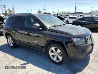 2016 Jeep Compass Sport z VIN 1C4NJDBBXGD571961, wystawiony jako Copart lot #63470435 z przebiegiem 156 418 mil mil oraz Czysty tytuł • Clean title. Historia ofert i sprzedaży dostępna na DreamBid. Obrazek 4.