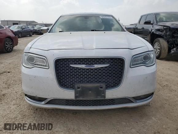 2020 Chrysler 300 Limited z VIN 2C3CCAEG7LH102934, wystawiony jako Copart lot #50940105 z przebiegiem 104 452 mil mil oraz Szkoda całkowita • Salvage title. Historia ofert i sprzedaży dostępna na DreamBid. Obrazek 5.