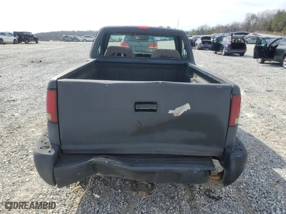 1997 GMC Sonoma SLS with VIN 1GTCS14X8VK507860, listed as a Copart auction lot 45328845 with 243,382 mi miles and Salvage Title. Bid and sale history available at carsss.com. Image 6.