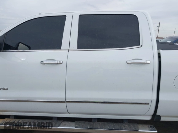 2019 Chevrolet Silverado 2500HD LTZ with VIN 1GC1KTEY3KF167922, listed as a IAAI auction lot 41581196 with 110,252 mi miles. Bid and sale history available at carsss.com. Image 14.
