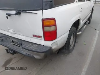 2002 GMC Yukon SLT with VIN 1GKEC13T02R313772, listed as a IAAI auction lot 42131289 with 215,164 mi miles. Bid and sale history available at carsss.com. Image 12.