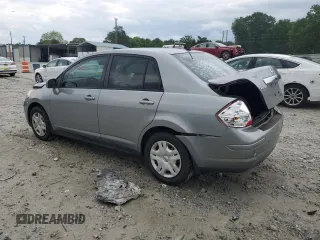2010 Nissan Versa S z VIN 3N1BC1AP2AL451326, wystawiony jako Copart lot #54434045 z przebiegiem 117 080 mil mil oraz Szkoda całkowita • Salvage title. Historia ofert i sprzedaży dostępna na DreamBid. Obrazek 2.