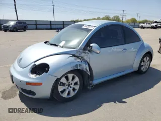 2010 Volkswagen Beetle с VIN 3VWPG3AG4AM023235, выставлен на аукционе Copart как лот 54620575 с пробегом 104 590 миль миль и Списание • Salvage title. История ставок и продаж доступна на DreamBid. Изображение 1.