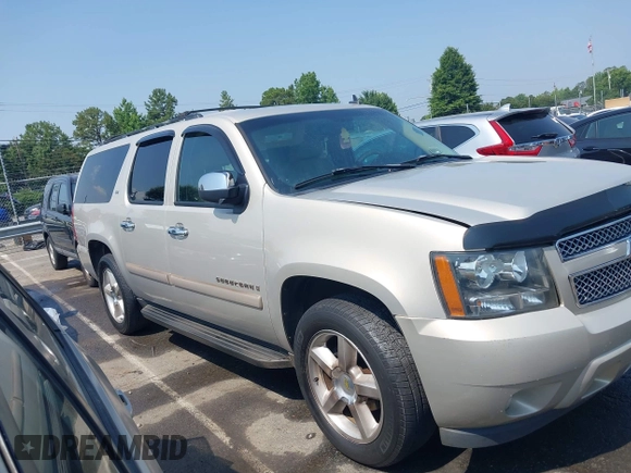 2007 Chevrolet Suburban LT with VIN 3GNFC16027G260735, listed as a IAAI auction lot 42584003 with 177,628 mi miles and . Bid and sale history available at DreamBid. Image 13.