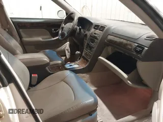 2002 Hyundai XG L z VIN KMHFU45EX2A180204, wystawiony jako IAAI lot #41472564 z przebiegiem 148 333 mil mil oraz . Historia ofert i sprzedaży dostępna na DreamBid. Obrazek 5.