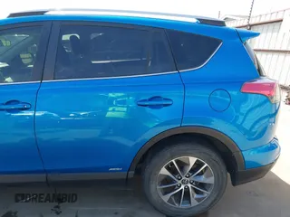 2016 Toyota RAV4 Hybrid XLE with VIN JTMRJREV5GD014170, listed as a IAAI auction lot 41822178 with 89,676 mi miles. Bid and sale history available at carsss.com. Image 20.