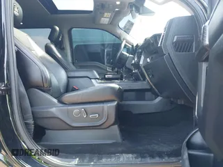 2018 Ford Super Duty F-250 SRW XL with VIN 1FT7W2BTXJEB99241, listed as a IAAI auction lot 41761108 with 215,843 mi miles. Bid and sale history available at carsss.com. Image 5.
