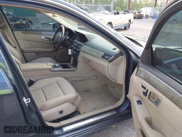 2011 Mercedes-Benz E 350 Luxury with VIN WDDHF8HB9BA352146, listed as a IAAI auction lot 42216234 with 124,723 mi miles and . Bid and sale history available at DreamBid. Image 5.