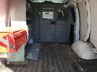 2012 Chevrolet Express Cargo z VIN 1GCWGFCAXC1184326, wystawiony jako Copart lot #88801015 z przebiegiem 393 415 mil mil oraz Szkoda całkowita • Salvage title. Historia ofert i sprzedaży dostępna na DreamBid. Obrazek 10.
