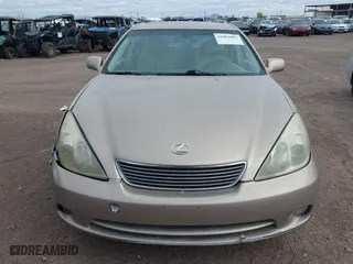 2006 Lexus ES 330 with VIN JTHBA30G065175668, listed as a IAAI auction lot 41803803 with 241,051 mi miles. Bid and sale history available at carsss.com. Image 6.