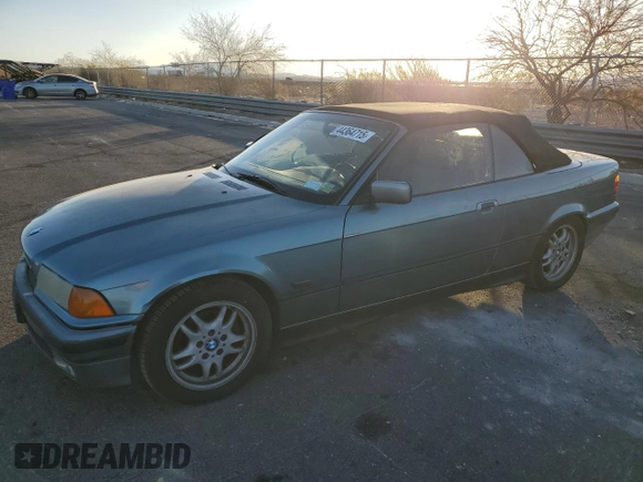1995 BMW 3 Series 325iC with VIN WBABJ6324SJD41212, listed as a Copart auction lot 44364715 with 179,056 mi miles and Salvage Title. Bid and sale history available at carsss.com. Image 1.