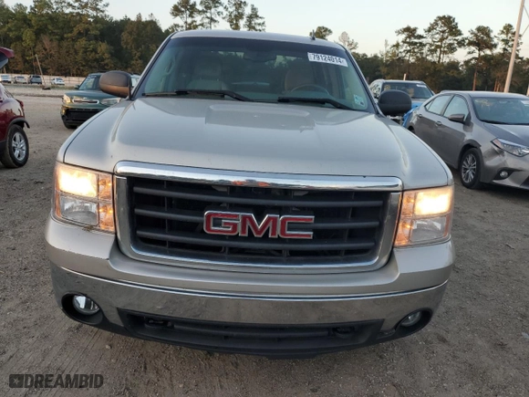 2007 GMC Sierra 1500 SLE1 with VIN 2GTEC19CX71570621, listed as a Copart auction lot 79124014 with 107,669 mi miles and Salvage Title. Bid and sale history available at carsss.com. Image 5.