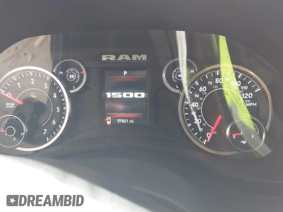 2019 Ram 1500 Big Horn z VIN 1C6SRFFT5KN762580, wystawiony jako IAAI lot #41858654 z przebiegiem 57 801 mil mil oraz . Historia ofert i sprzedaży dostępna na DreamBid. Obrazek 7.