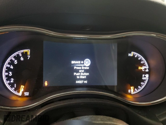 2022 Jeep Grand Cherokee Laredo E с VIN 1C4RJFAG1NC120625, выставлен на аукционе Copart как лот 47973065 с пробегом 44 027 миль миль и Списание • Salvage title. История ставок и продаж доступна на DreamBid. Изображение 9.