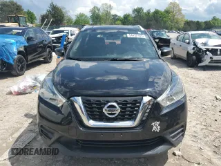2019 Nissan Kicks SR z VIN 3N1CP5CU5KL506016, wystawiony jako Copart lot #54432185 z przebiegiem 134 553 mil mil oraz Szkoda całkowita • Salvage title. Historia ofert i sprzedaży dostępna na DreamBid. Obrazek 5.