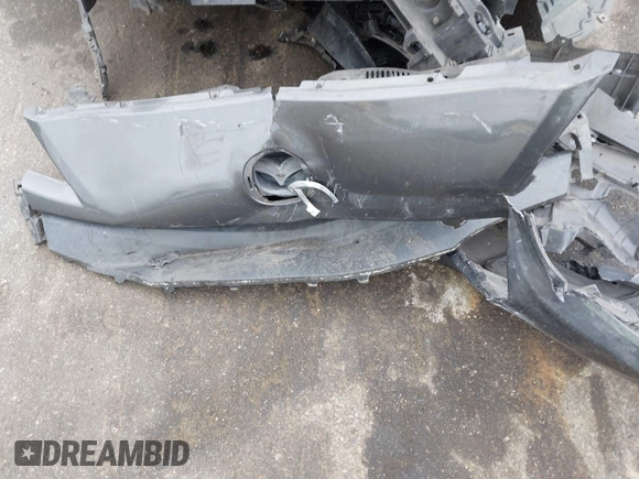 2012 Mazda 3 i Touring с VIN JM1BL1L81C1642250, выставлен на аукционе IAAI как лот 42130059 с пробегом 153 949 миль миль и . История ставок и продаж доступна на DreamBid. Изображение 11.