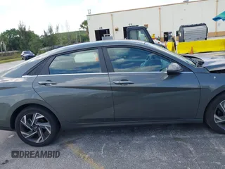 2025 Hyundai Elantra SEL Convenience with VIN KMHLS4DG9SU905768, listed as a IAAI auction lot 42101897 with 7,303 mi miles and . Bid and sale history available at DreamBid. Image 13.