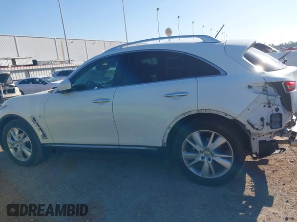 2016 Infiniti QX70 with VIN JN8CS1MU5GM670094, listed as a IAAI auction lot 41769838 with 87,227 mi miles and . Bid and sale history available at DreamBid. Image 15.